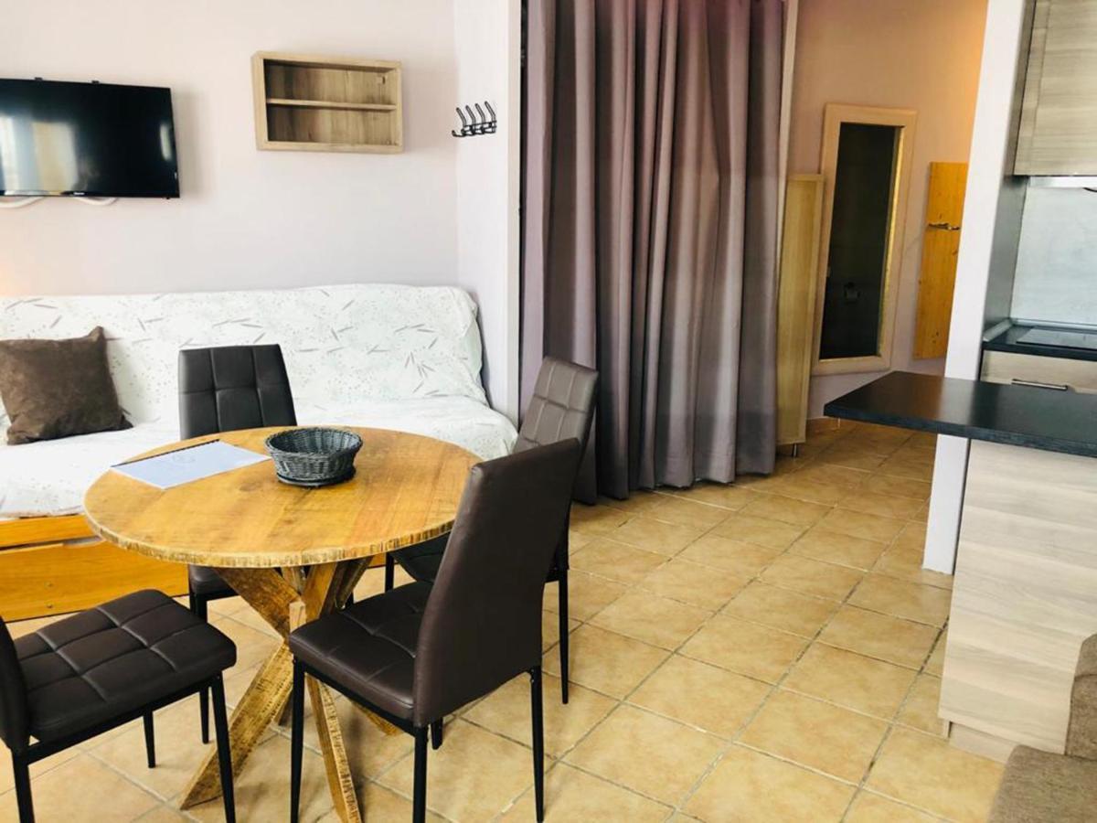 Apartamentos Pie De Pistas Mikka 3000 Pas De La Casa Kültér fotó